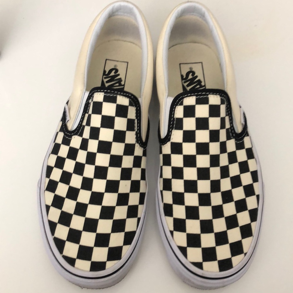 VANS checkered slip on